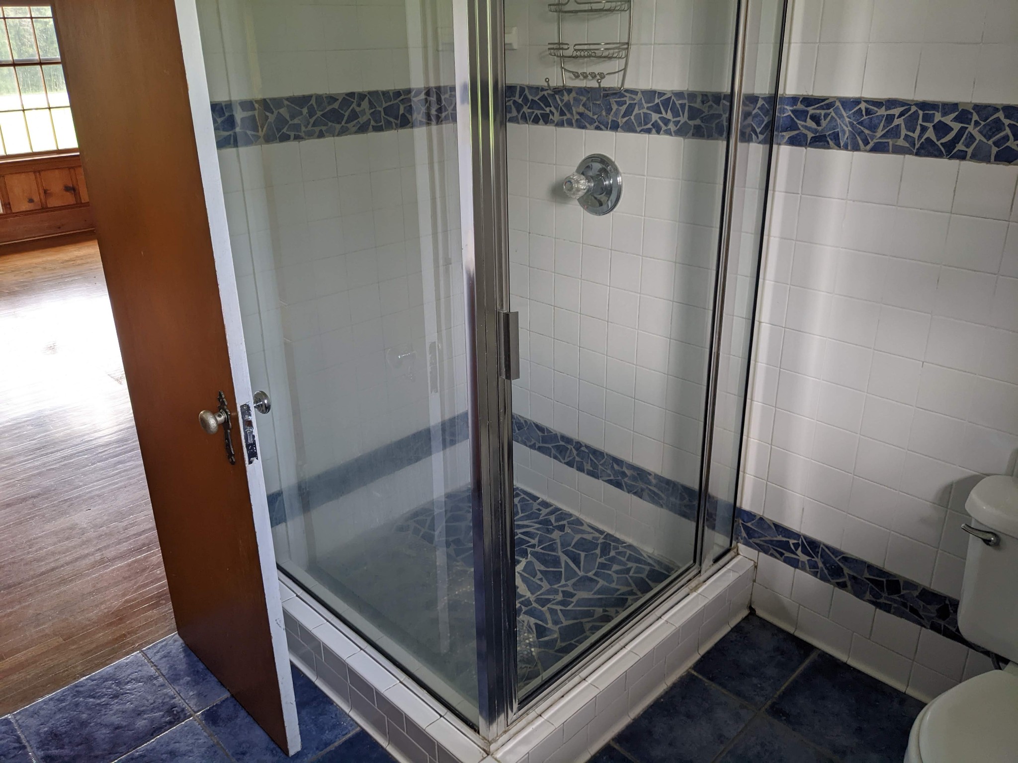 1289 Hunters Point Pike