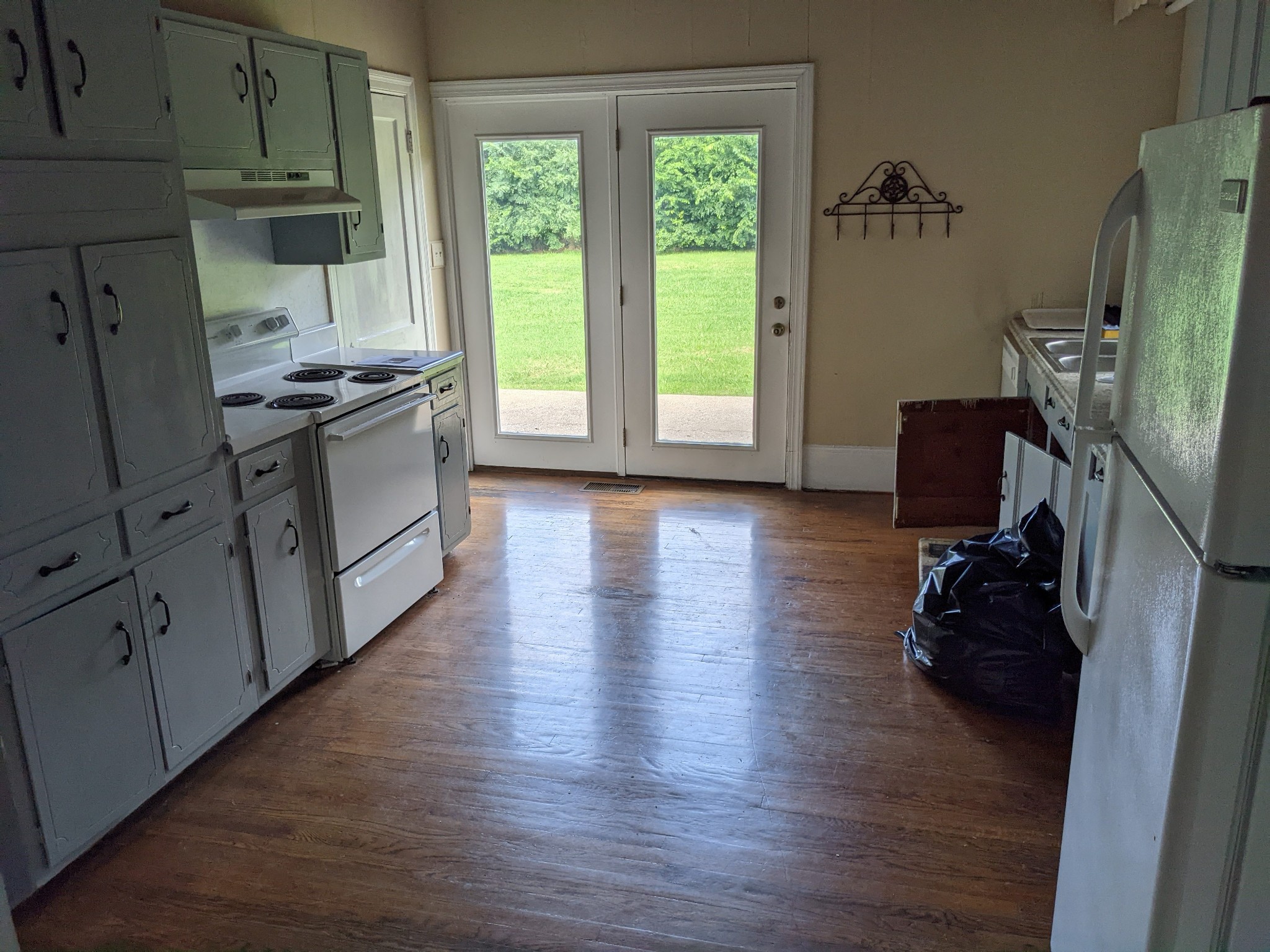 1289 Hunters Point Pike