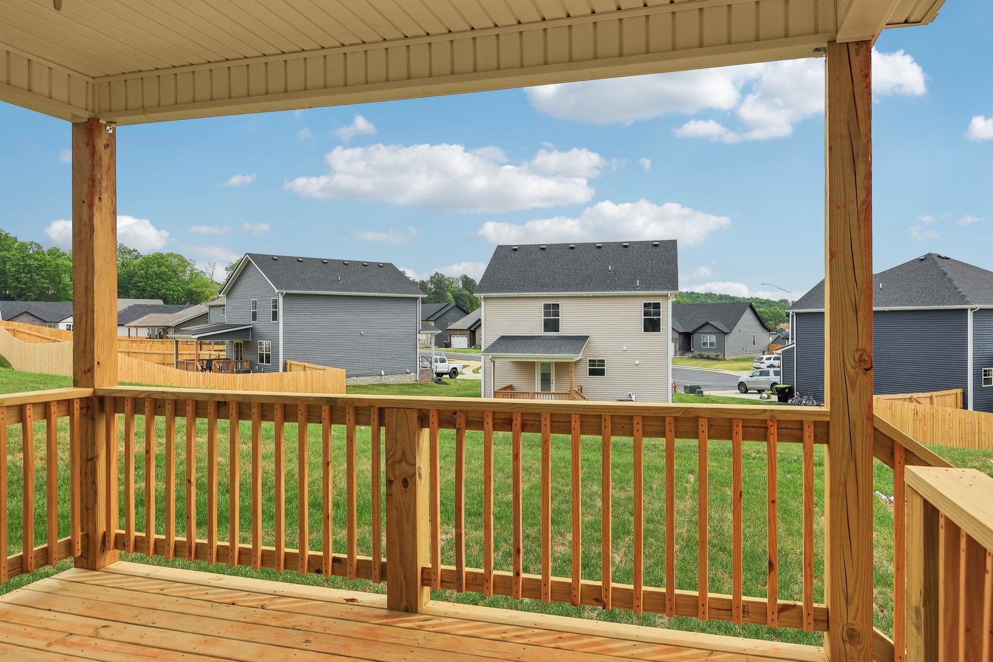 Clarksville, Tennessee 37040, United States, 5 Bedrooms Bedrooms, ,3 BathroomsBathrooms,Residential,Active,223124