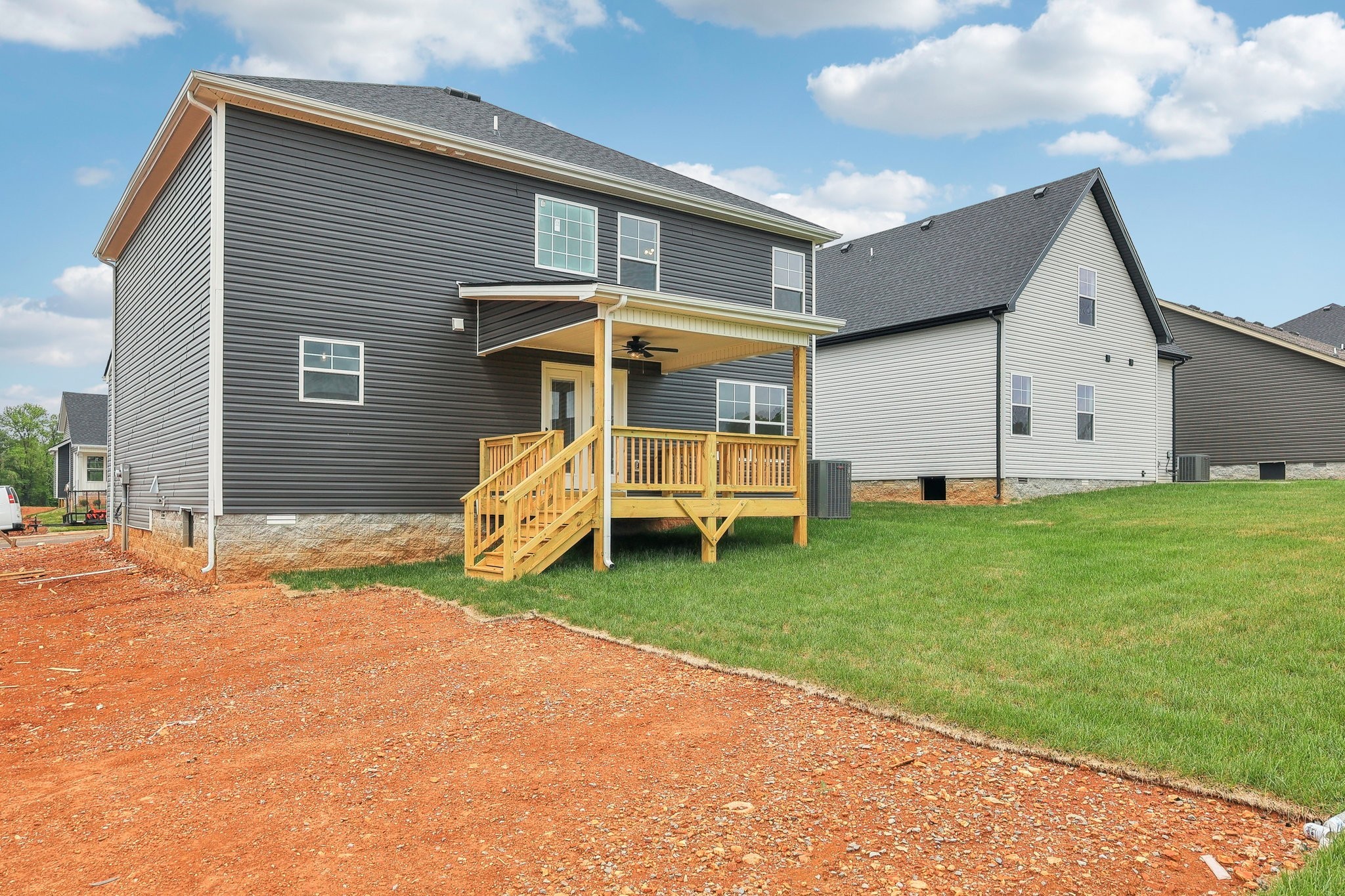 Clarksville, Tennessee 37040, United States, 5 Bedrooms Bedrooms, ,3 BathroomsBathrooms,Residential,Active,223124