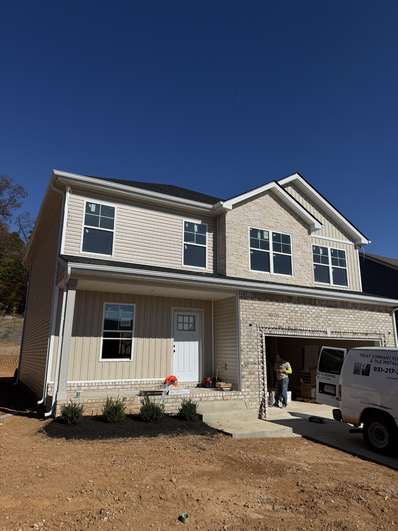 Clarksville, Tennessee 37040, United States, 5 Bedrooms Bedrooms, ,3 BathroomsBathrooms,Residential,Active,223124