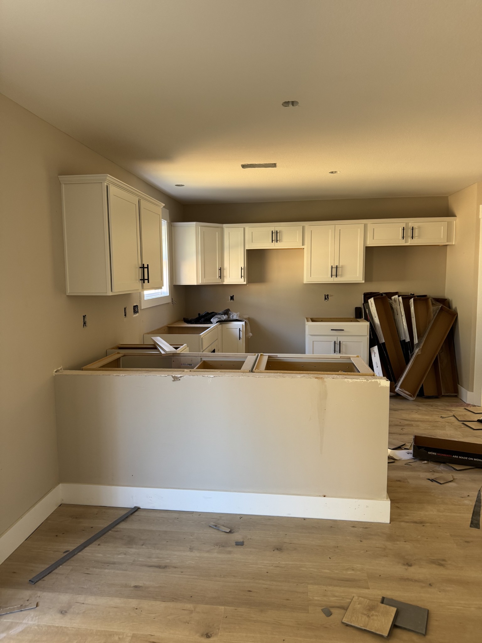 Clarksville, Tennessee 37040, United States, 5 Bedrooms Bedrooms, ,3 BathroomsBathrooms,Residential,Active,223124