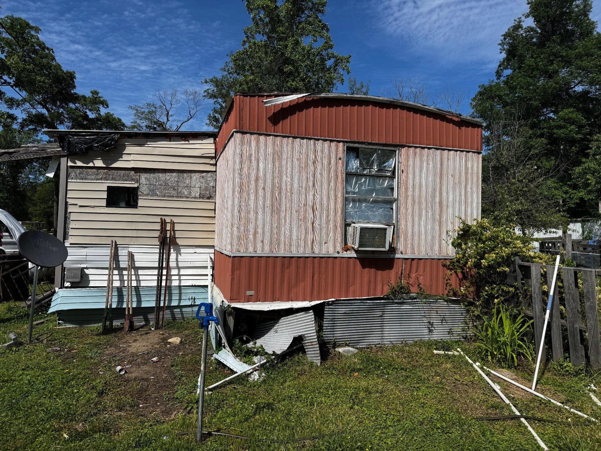 409 Commodore Dr