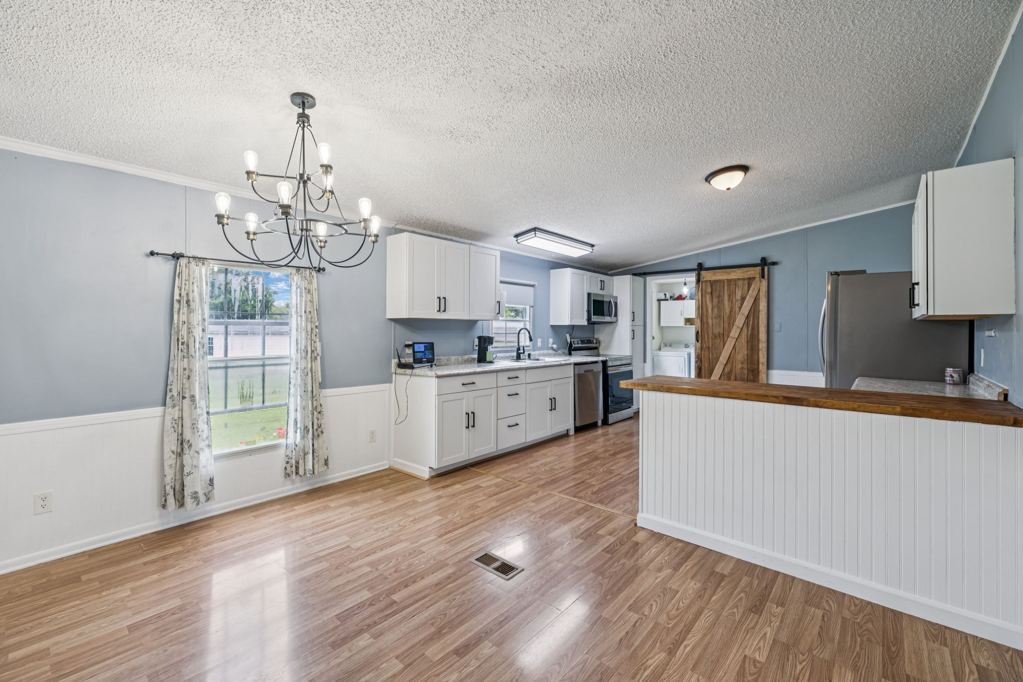116 Viking Ln