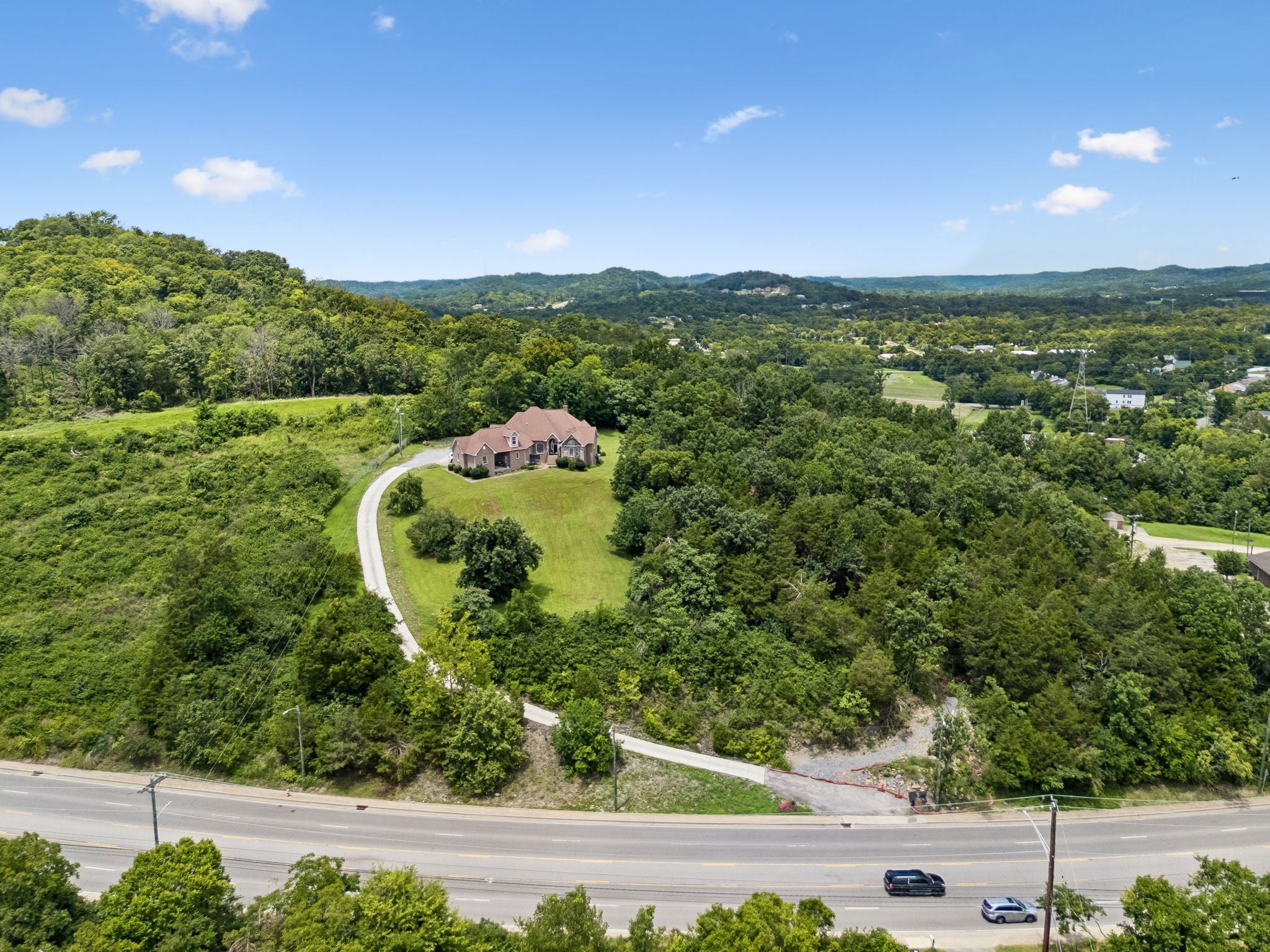 2439 Buena Vista Pike