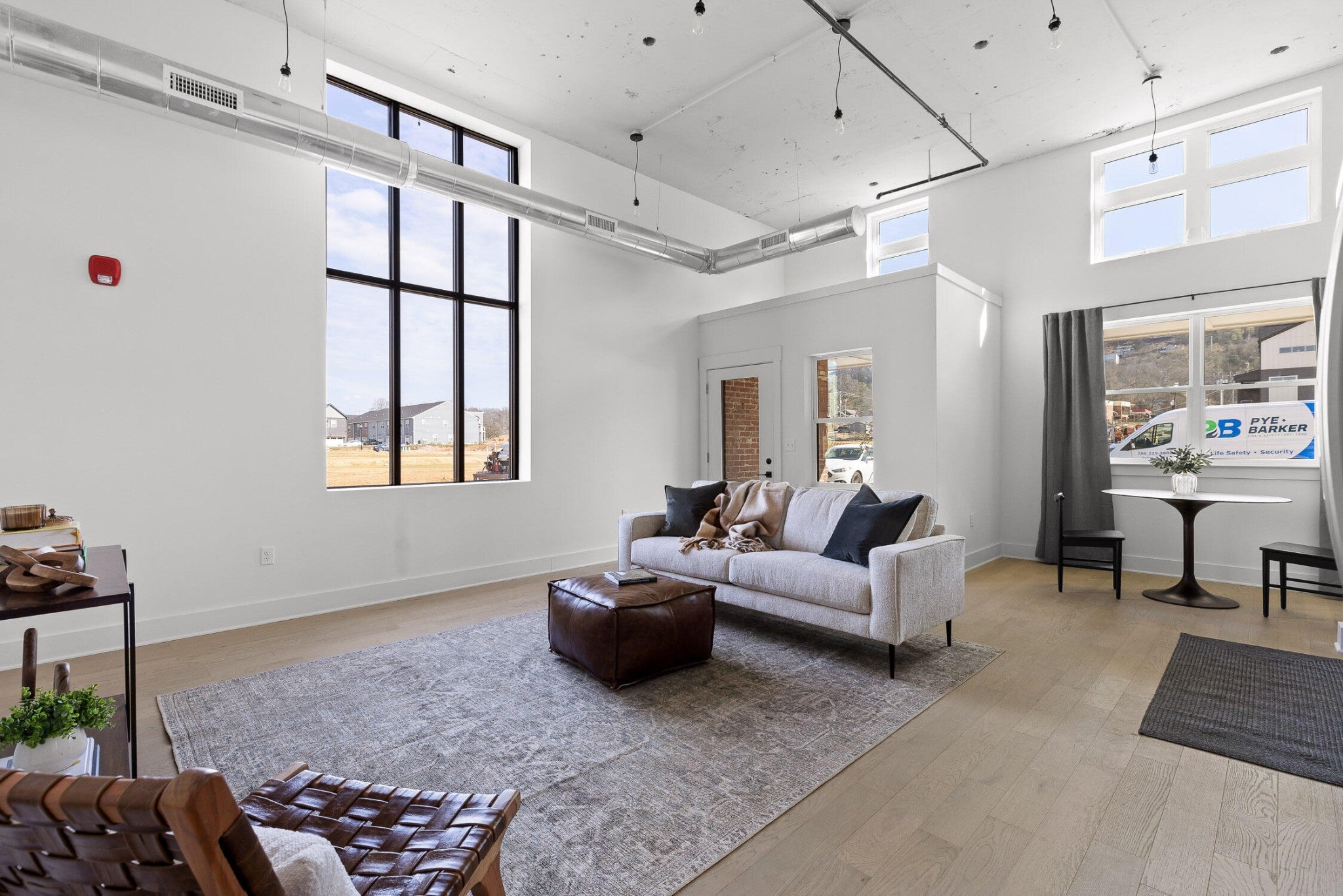 1800 S Watkins Street 5