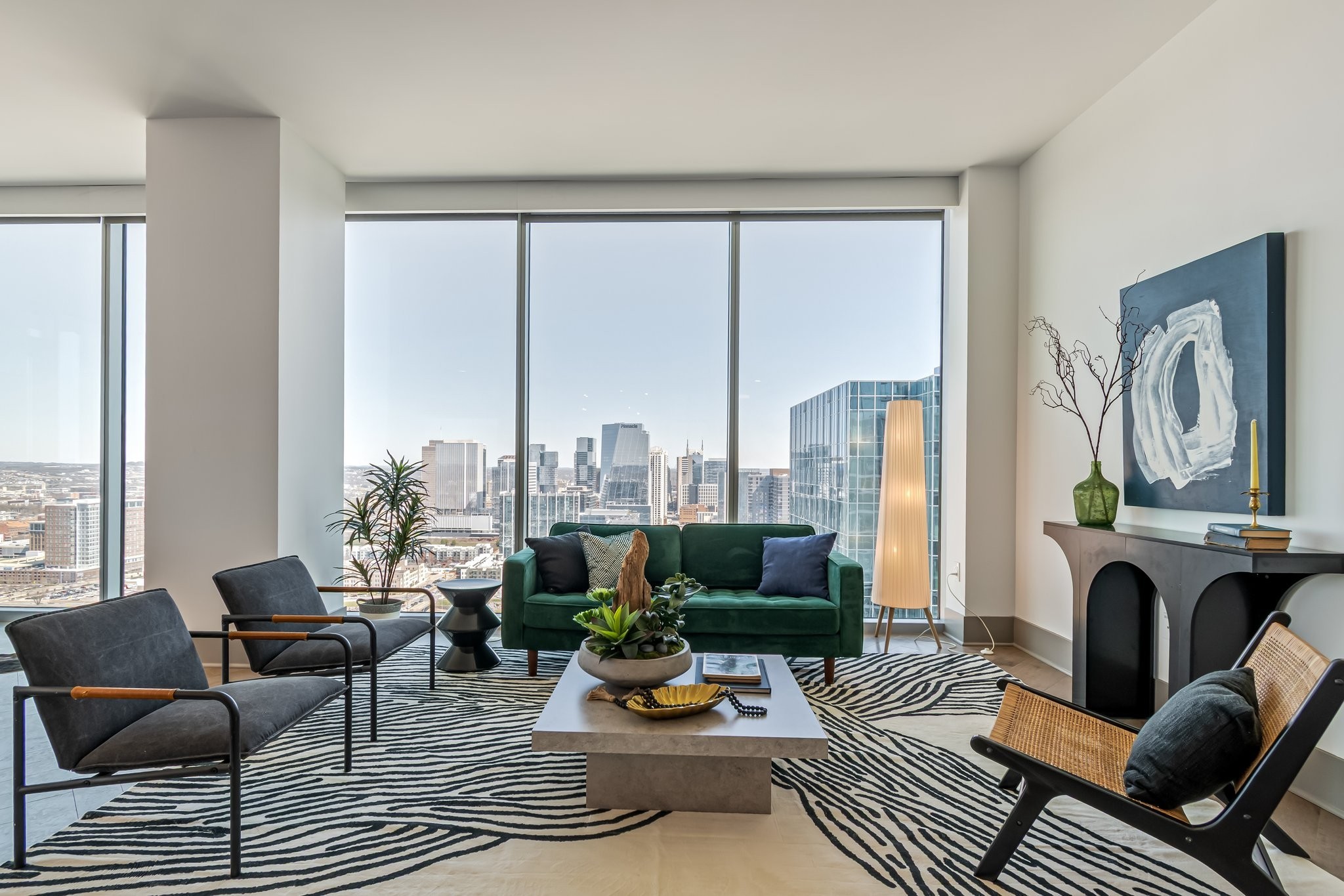 1616 West End Ave 2602