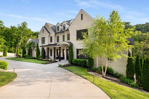 1236 Saxon Dr Nashville TN 37215
