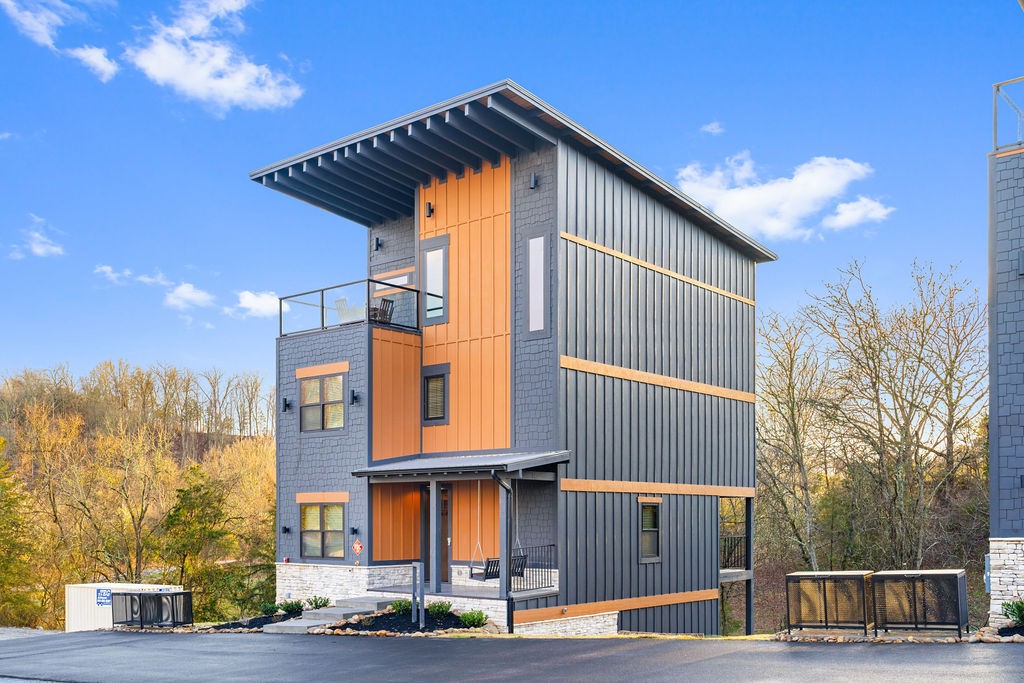 625 Summer Valley Way