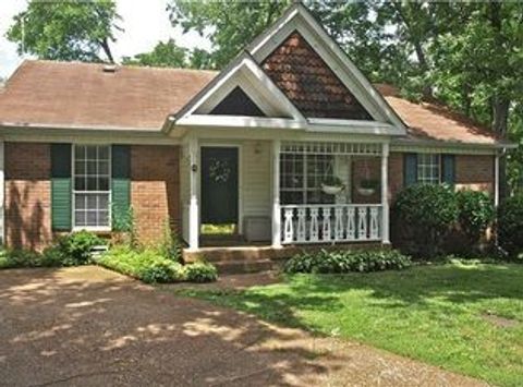 111 Brockhampton Ct Goodlettsville TN 37072