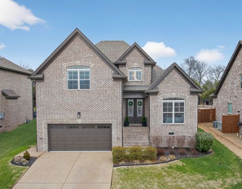 716 BROOKE COVE Mount Juliet TN 37122