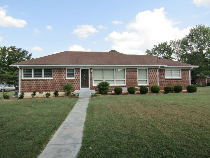 Photo 1 of 23 — 918 Midway St, Lewisburg, TN 37091