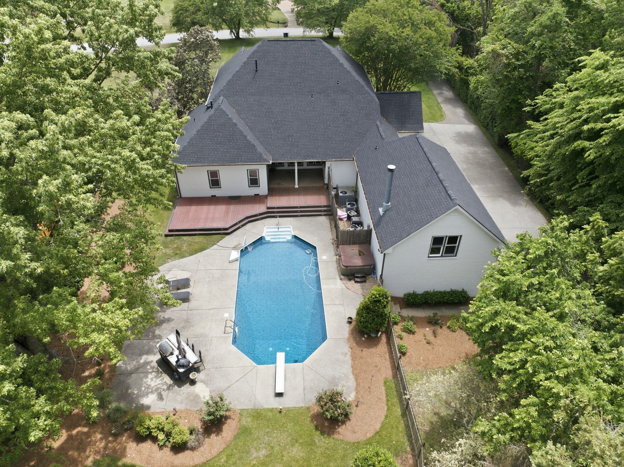 424 Martingale Dr