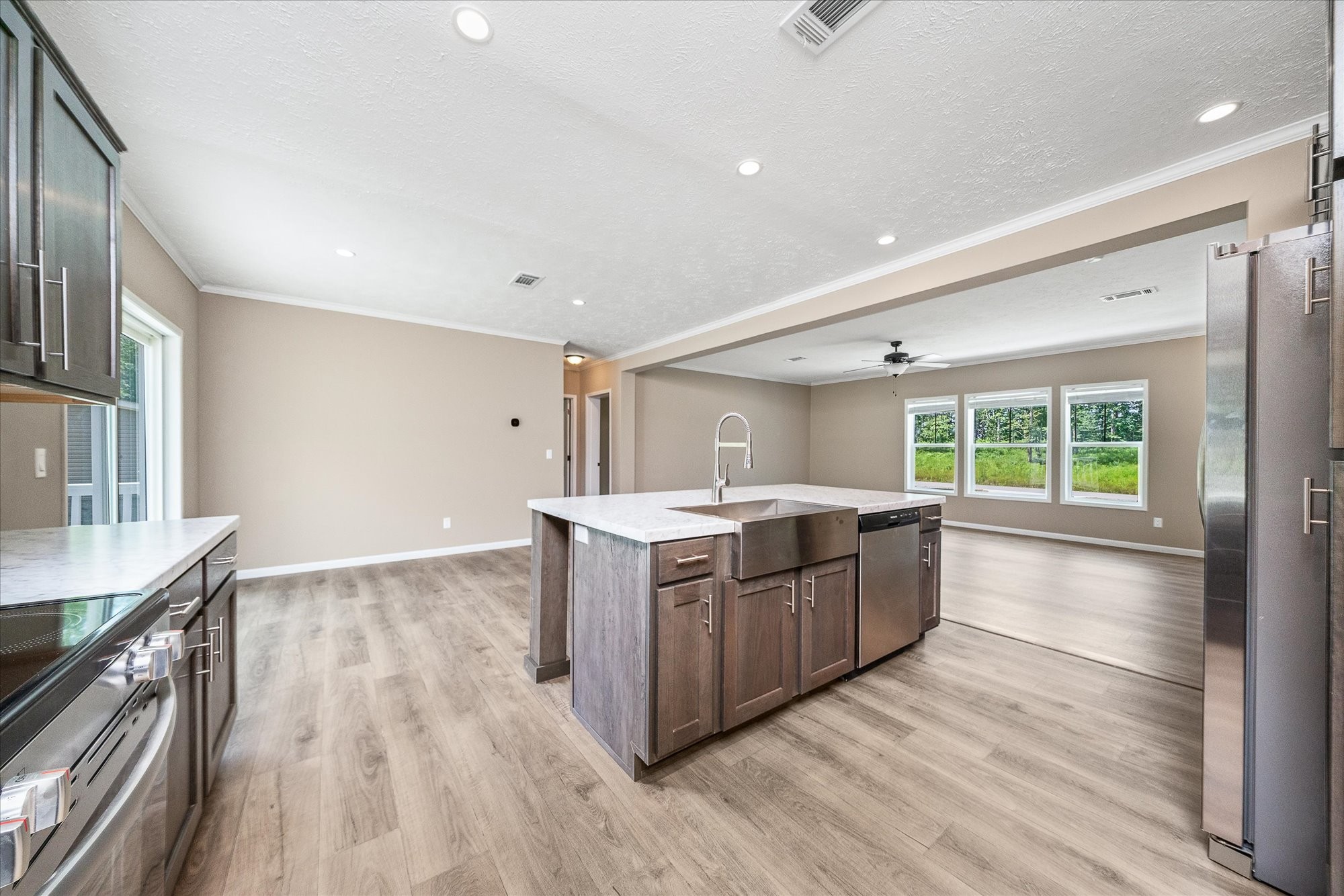 1720 Anna Maria Ln