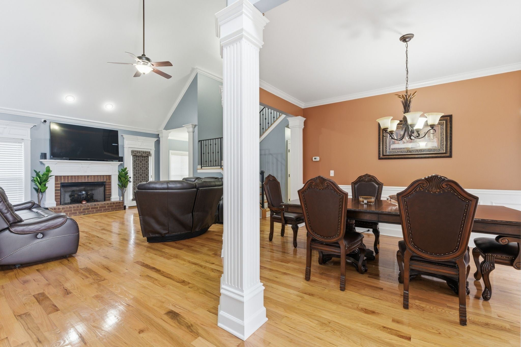 2733 Presley Dr