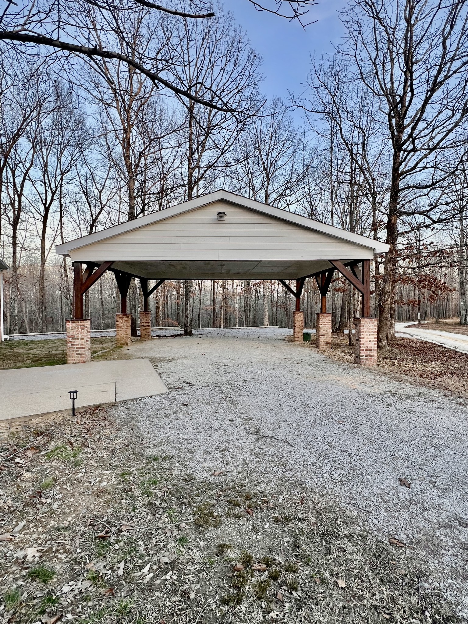 732 Tiger Bennett Rd