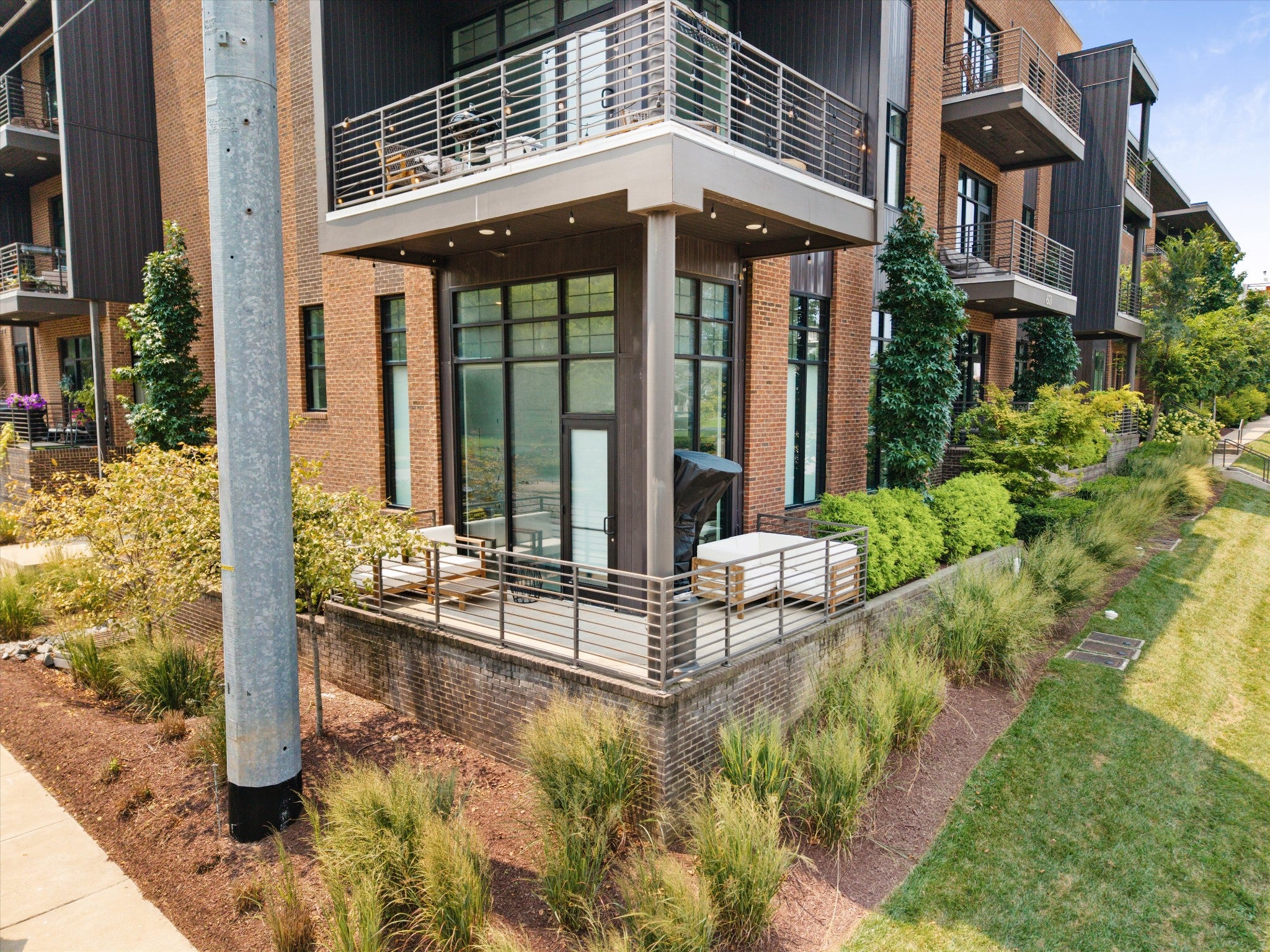 601 Hamilton Ave 101
