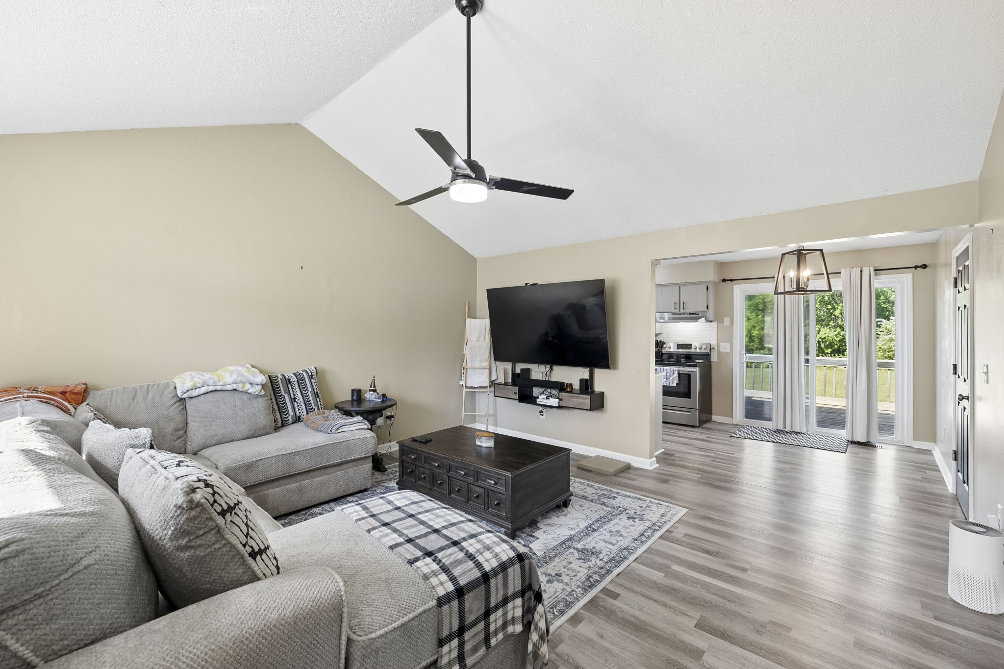 3409 Dutton Ct