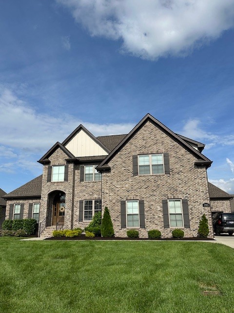 2713 Carousel Dr
