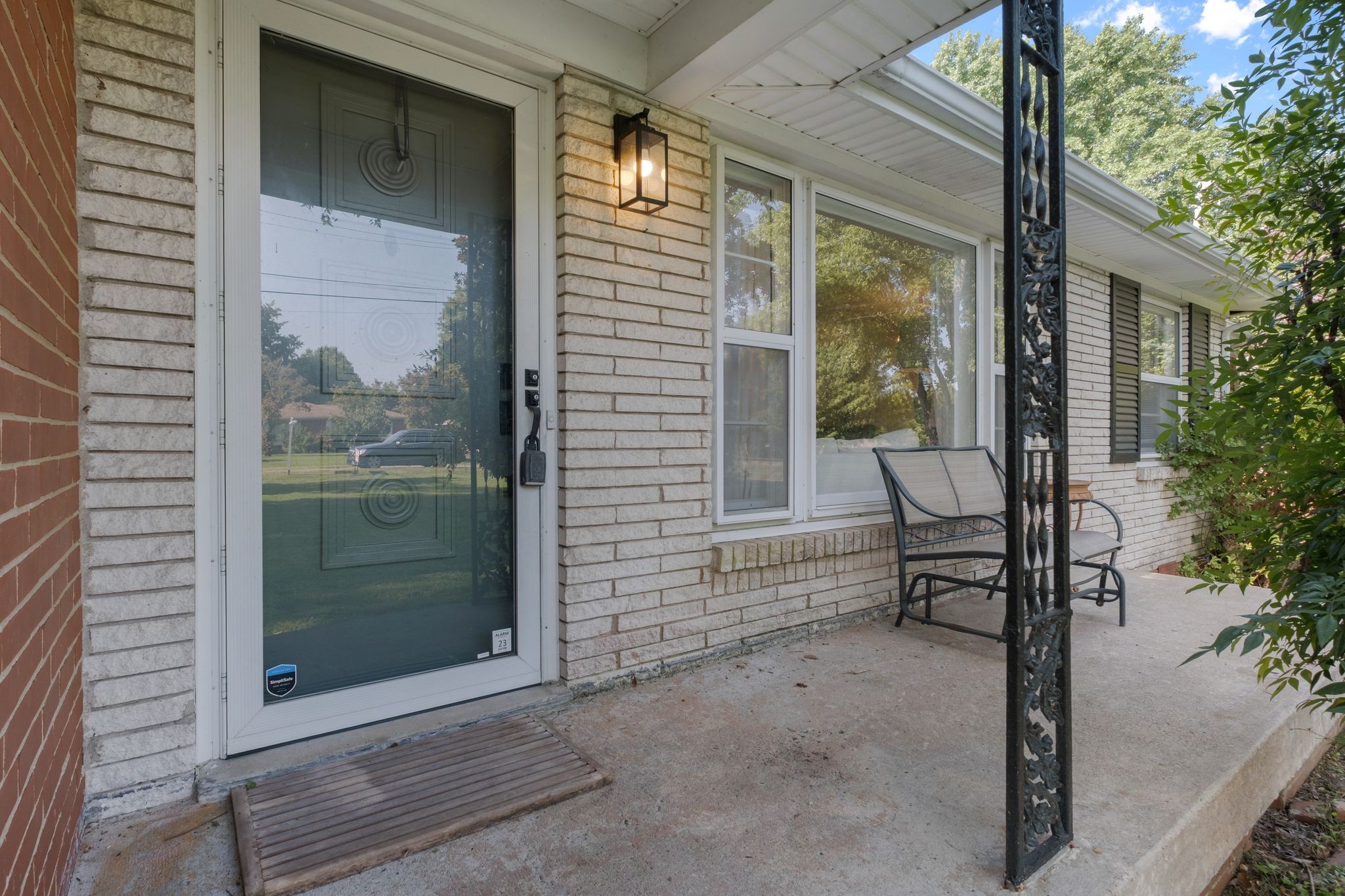 2503 Midvale Dr