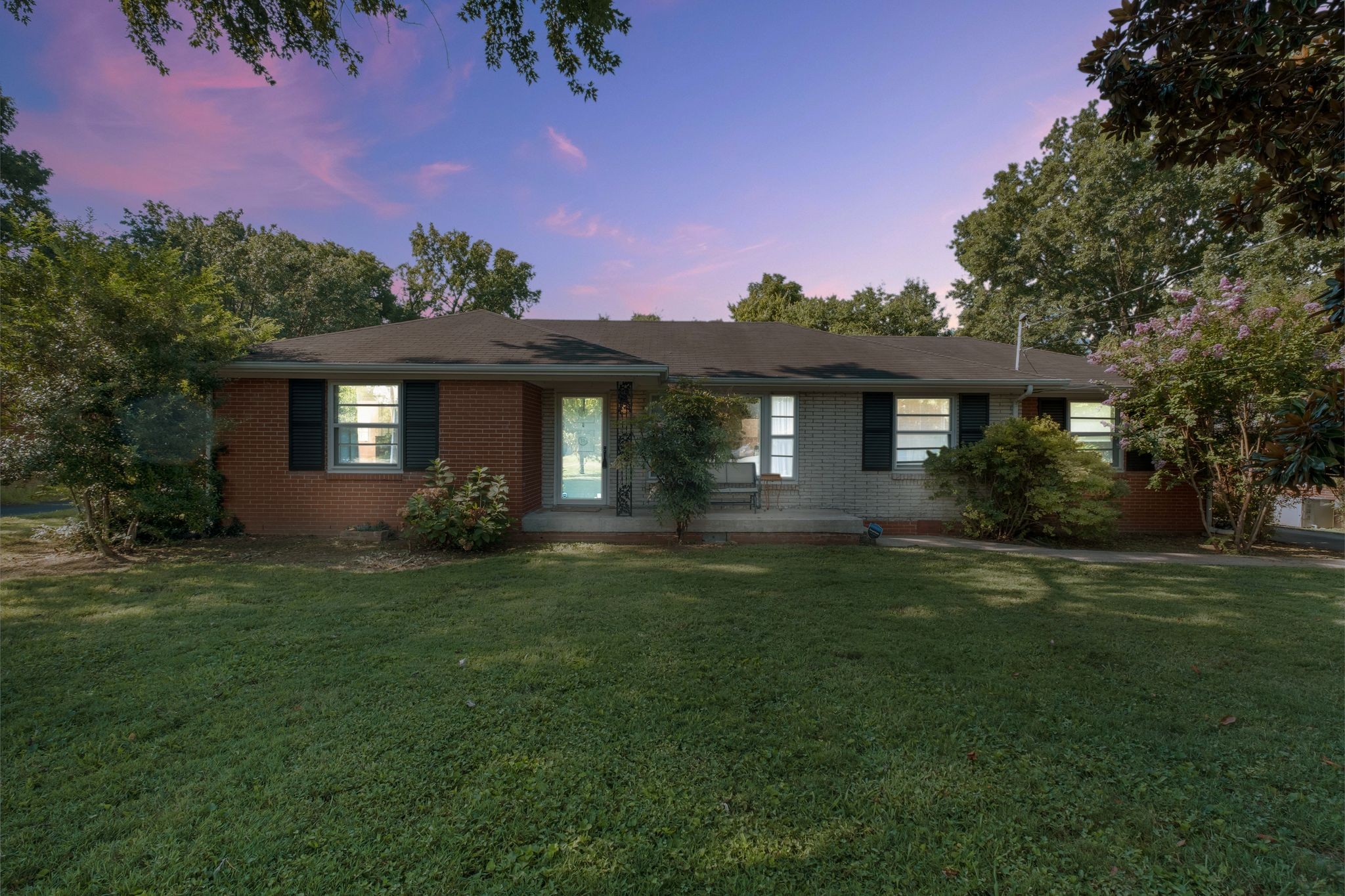 2503 Midvale Dr