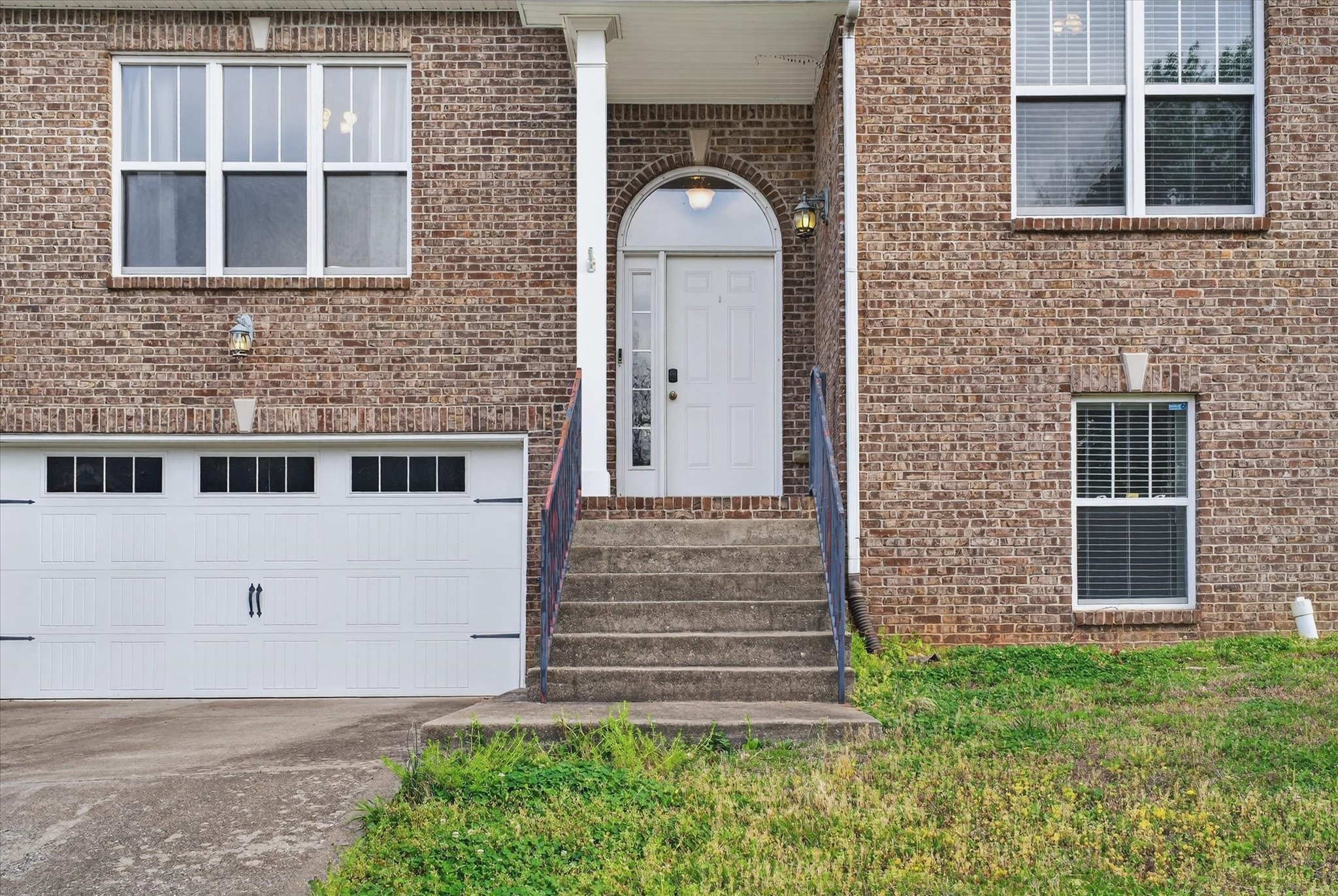 631 Hidden Valley Dr