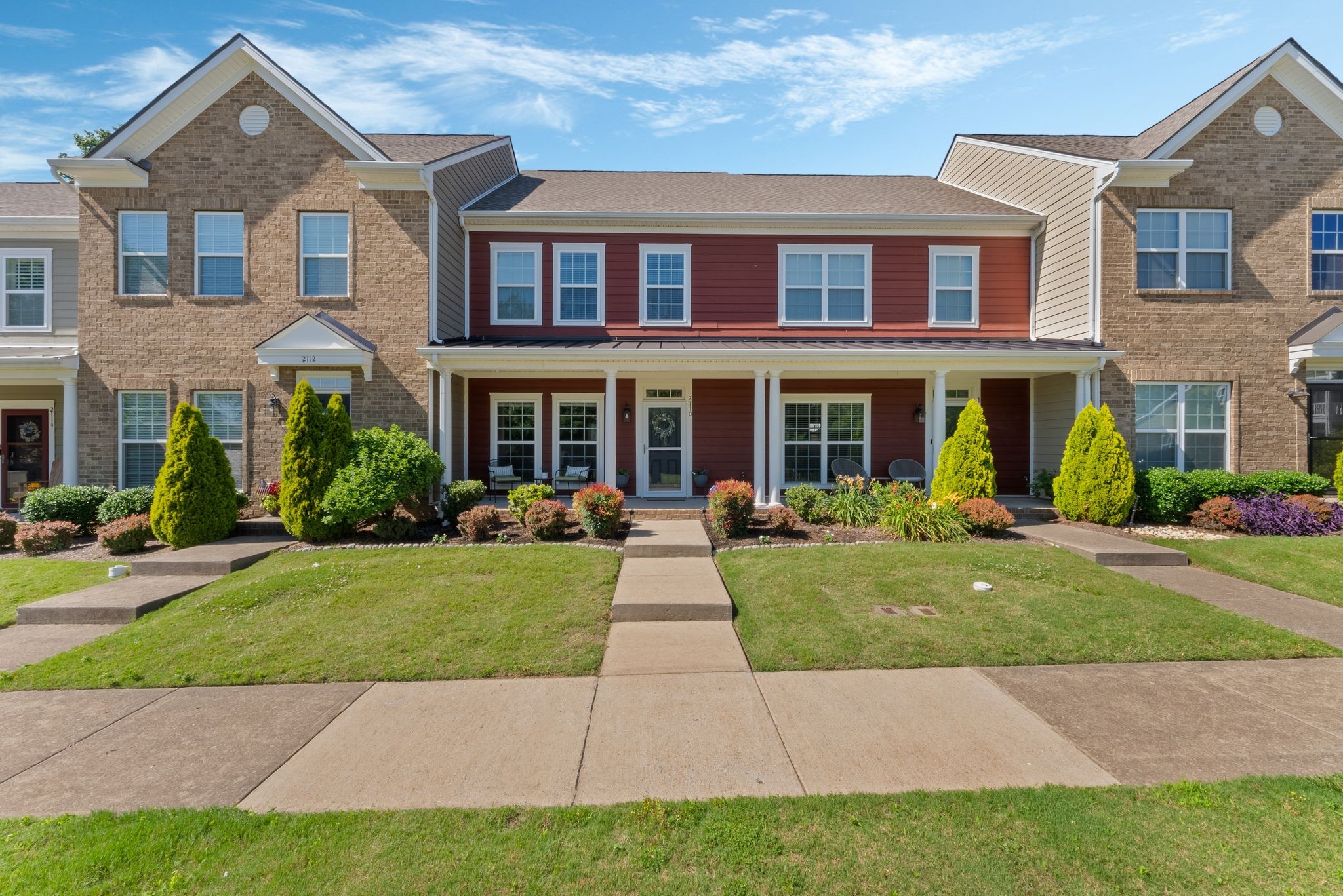 2110 Hemlock Dr