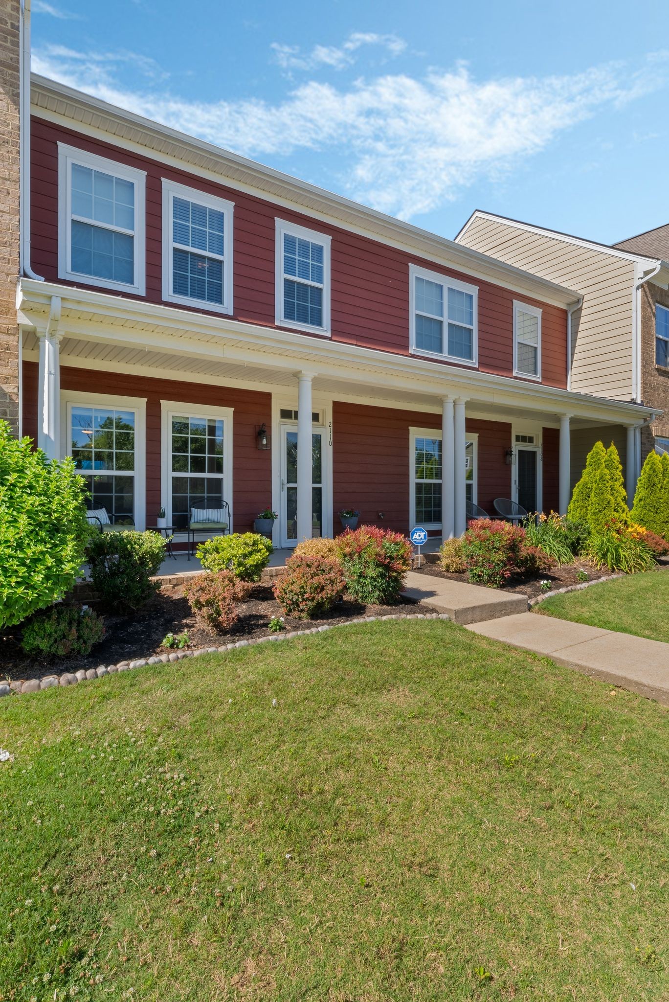 2110 Hemlock Dr