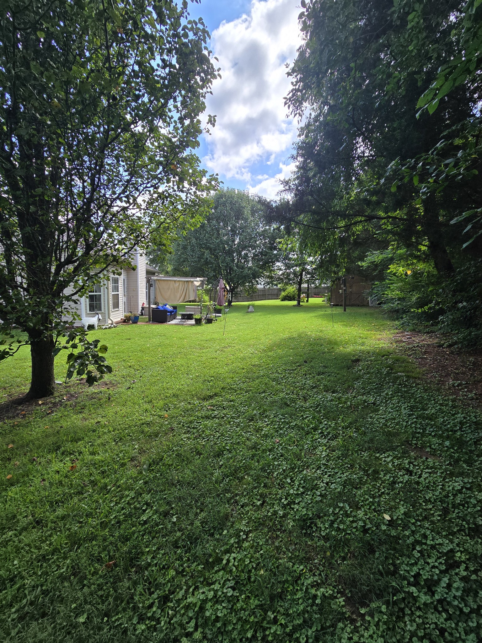 3505 Flora Dr