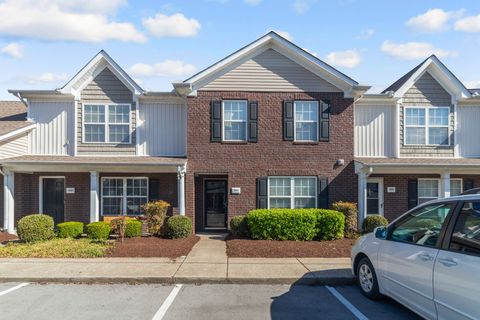 2041 George Buchanan Dr La Vergne TN 37086