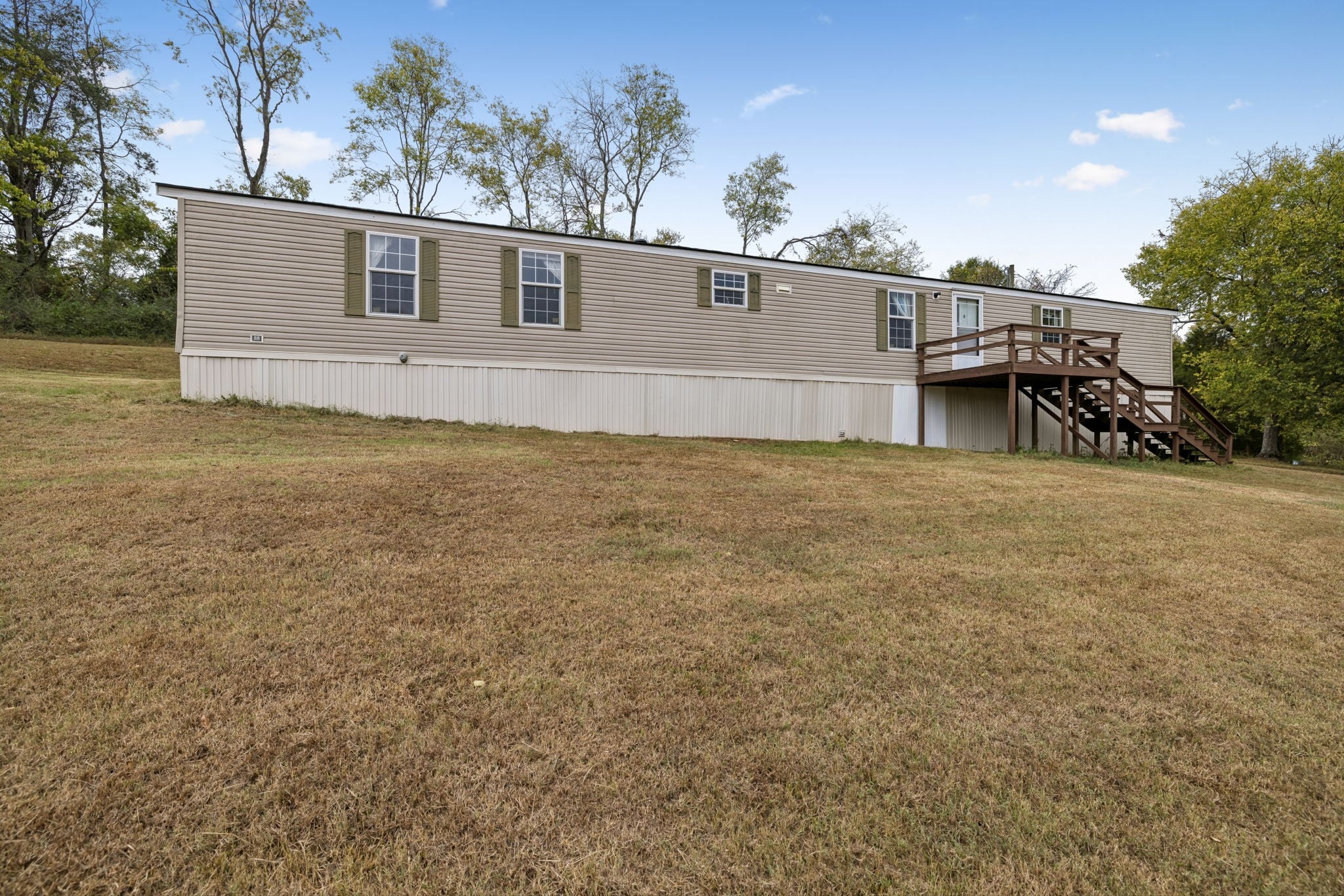 1687 Columbia Rock Rd