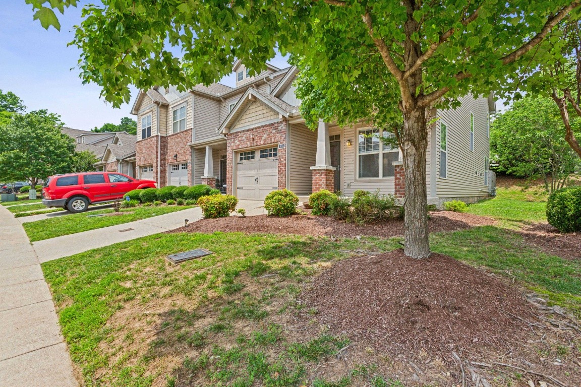 516 Griffin Cir
