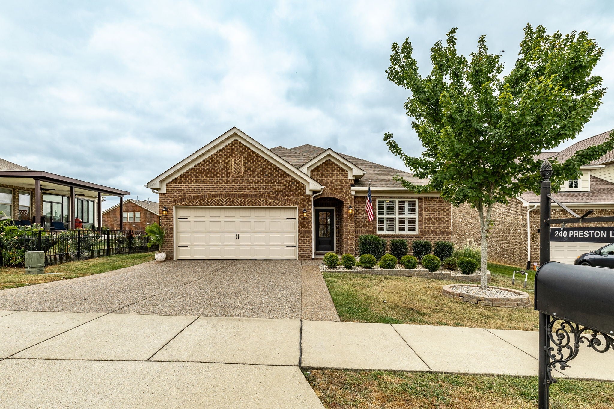 240 Preston Ln