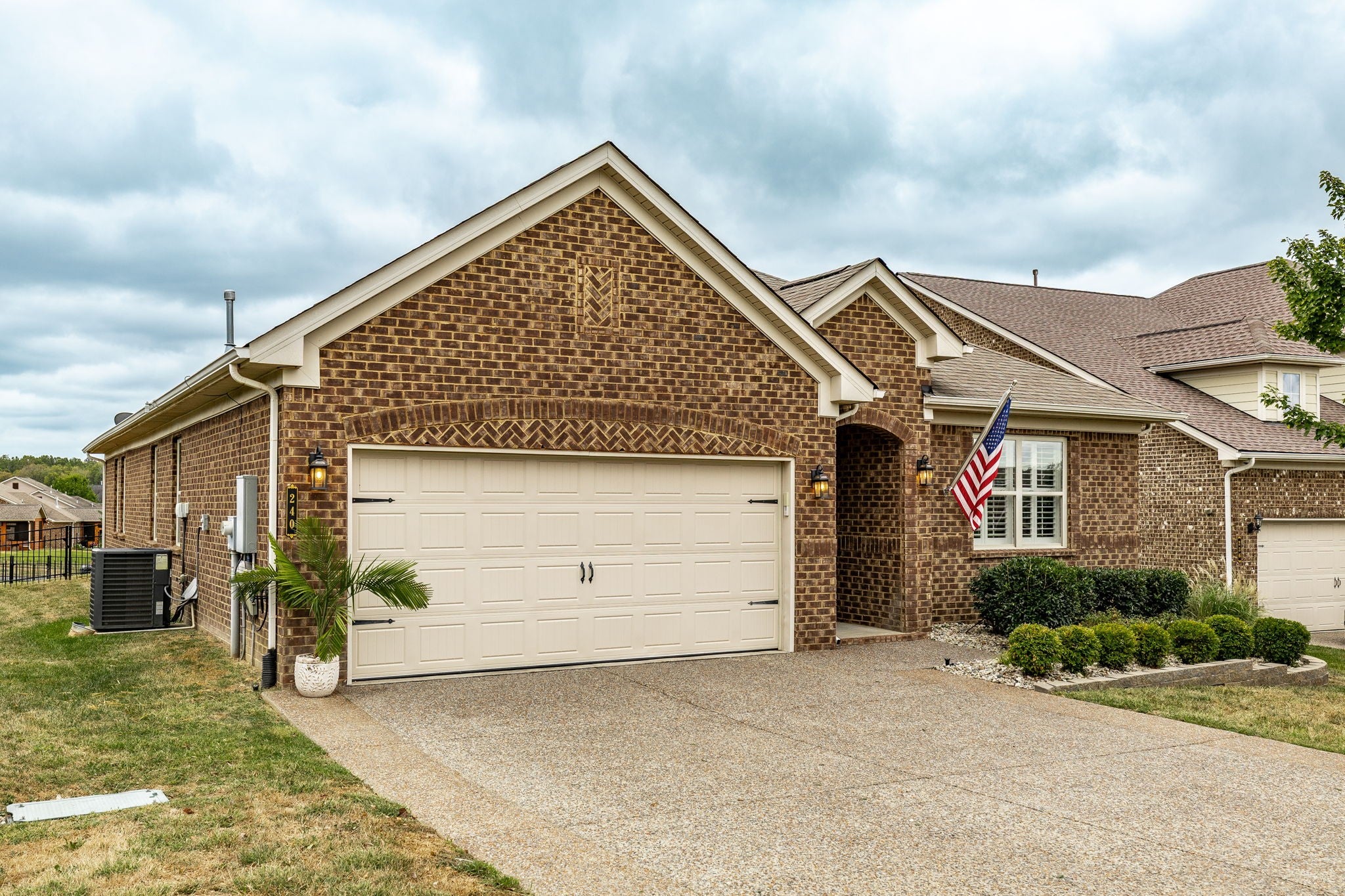 240 Preston Ln