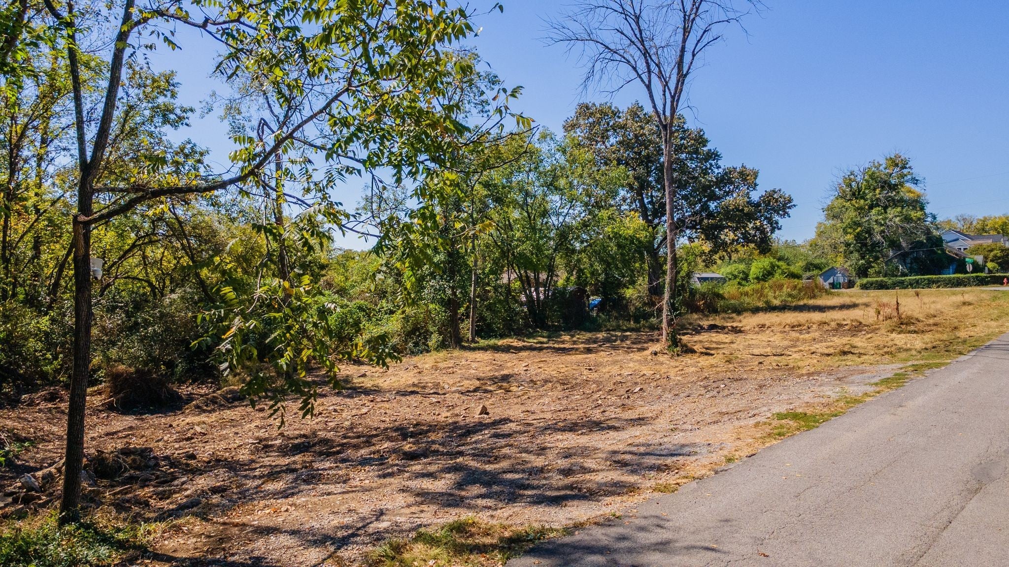 listing at 924 Hospital Dr, Madison