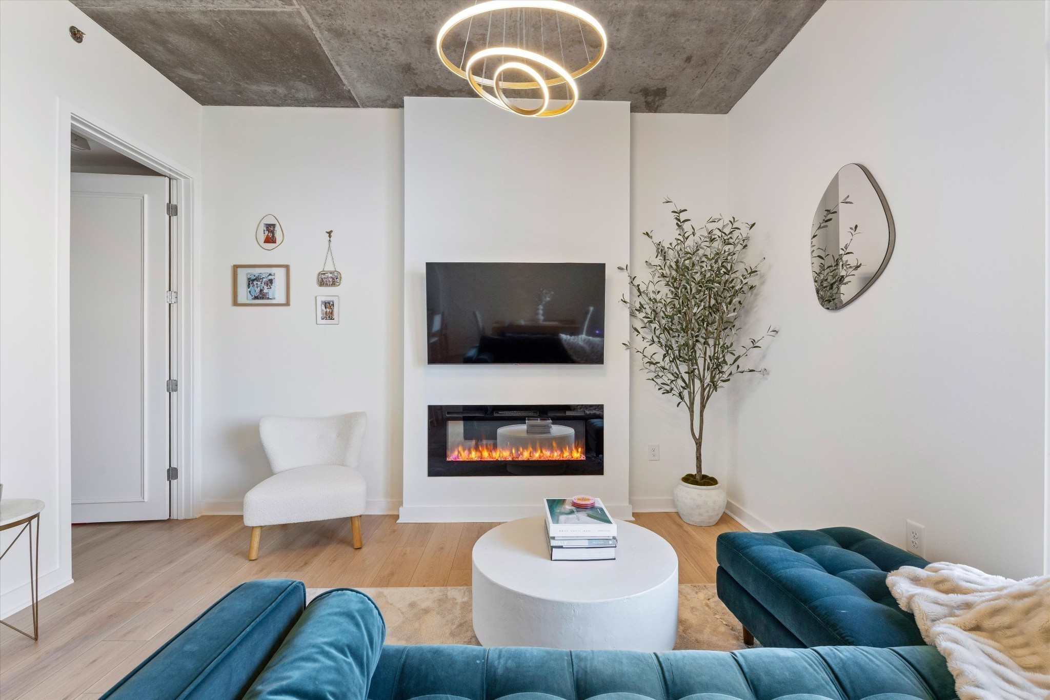 1510 Demonbreun St 807