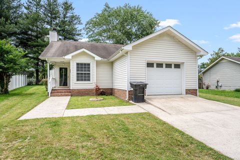 205 Blue Lake Dr Tullahoma TN 37388