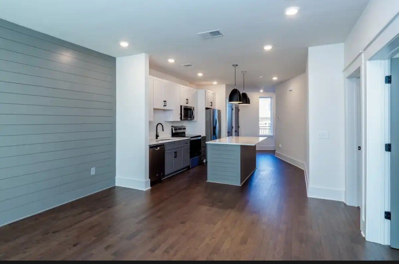 1507 Porter Rd 203