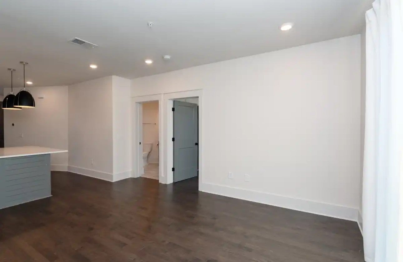 1507 Porter Rd 203