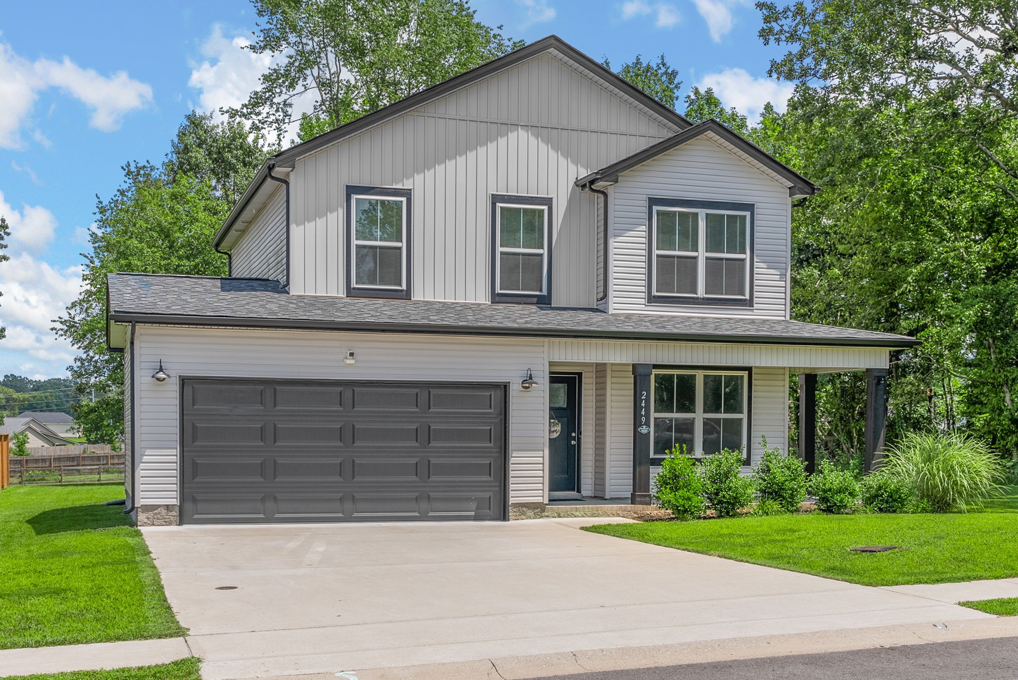2449 Bucklin Dr