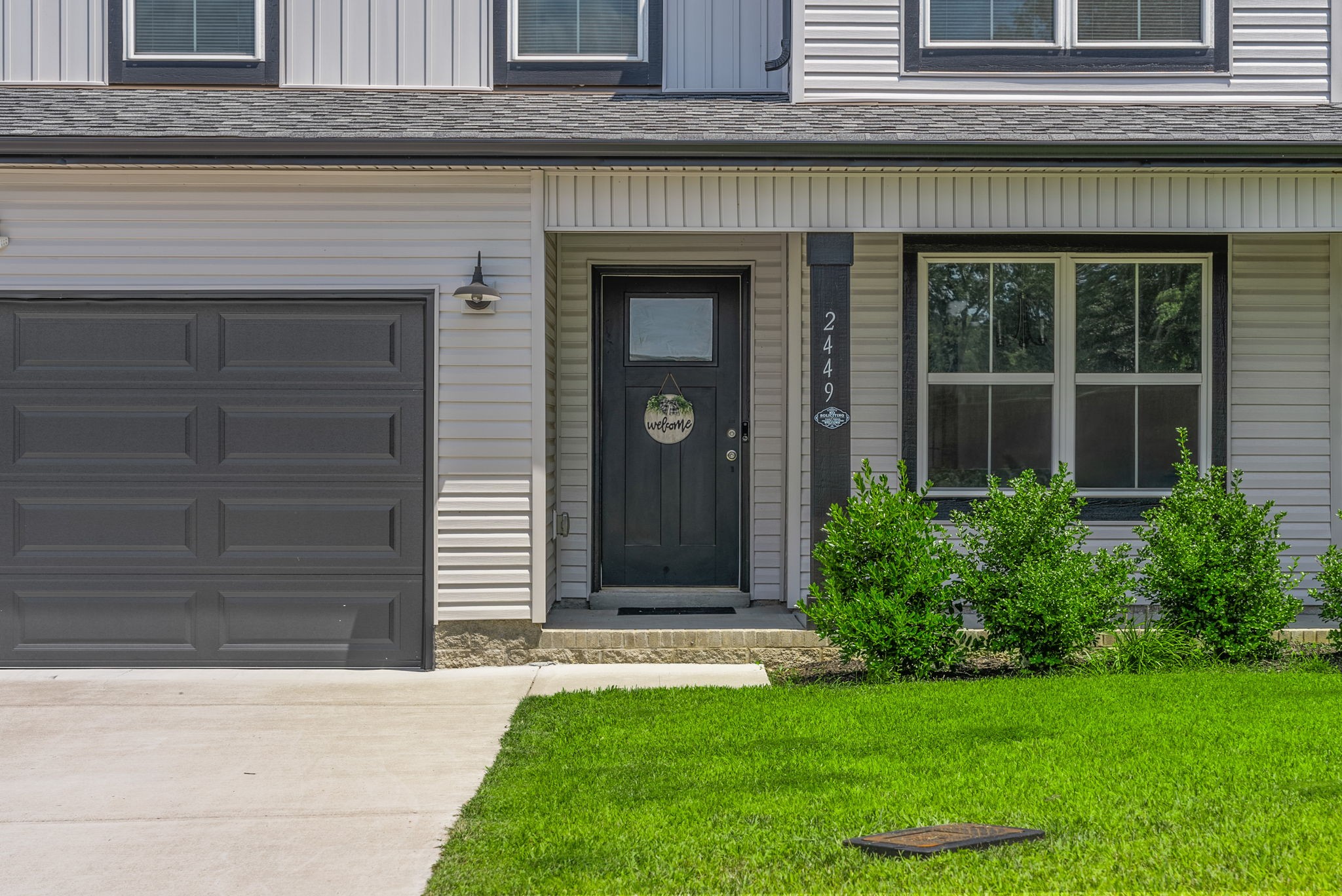 2449 Bucklin Dr