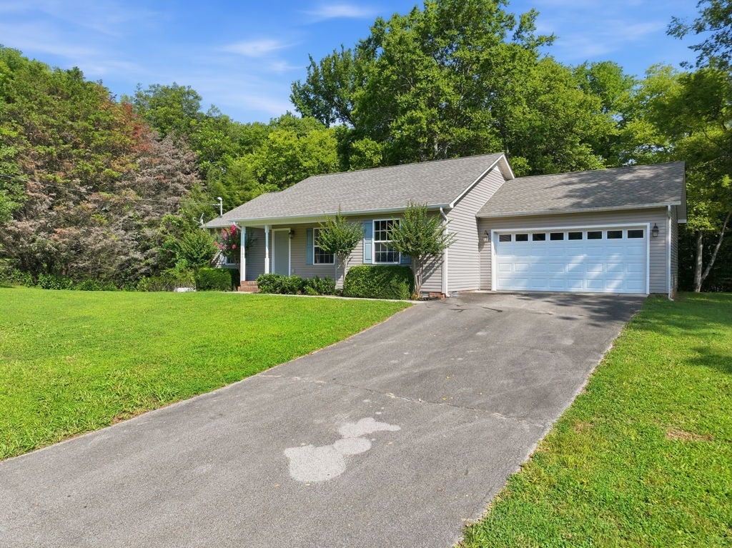 1028 Mikey Ct
