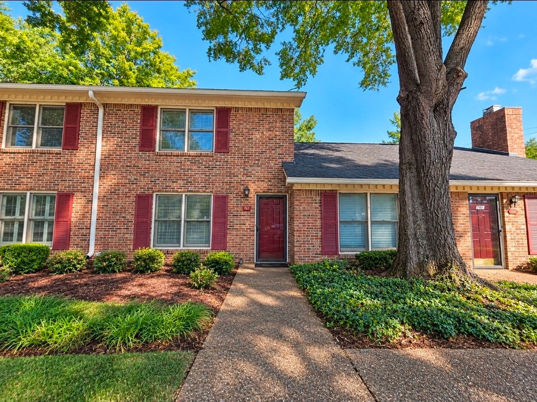 2-bed listing at 742 Kent Rd, Nashville