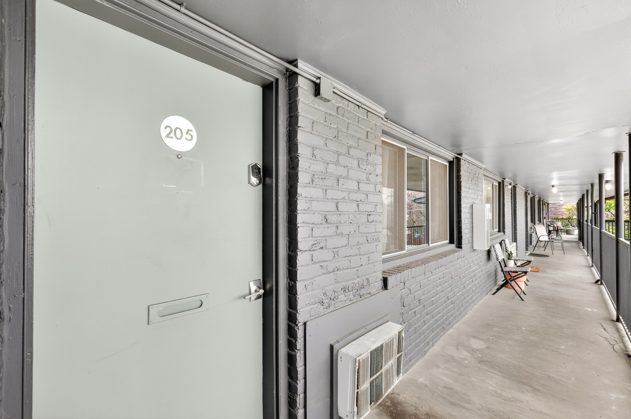 803 Hillview Hts 205