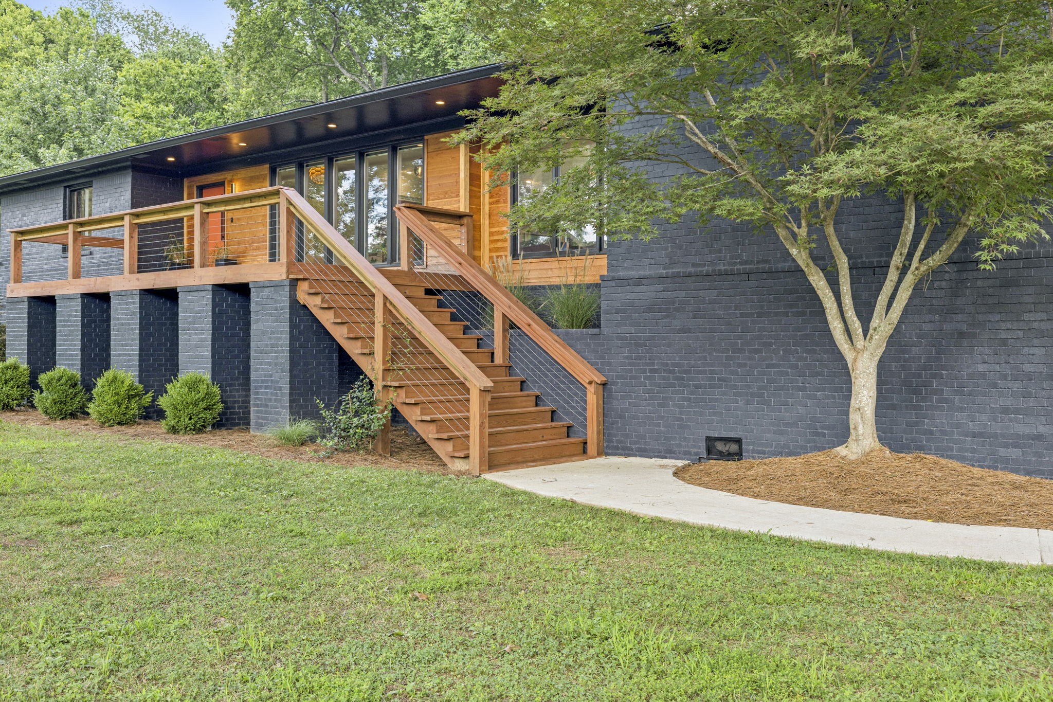 1900 Rosewood Valley Dr