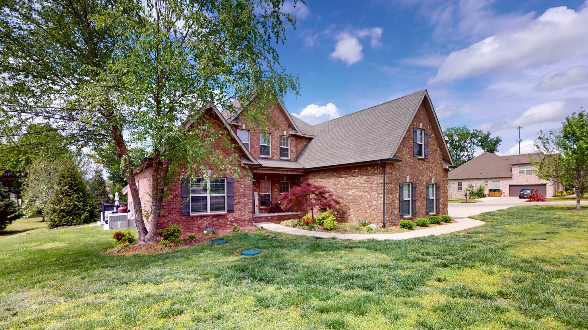 804 Twin View Dr