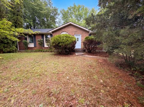 Photo of 587 Lafayette Rd, Clarksville, TN 37042 (MLS # 3205442)