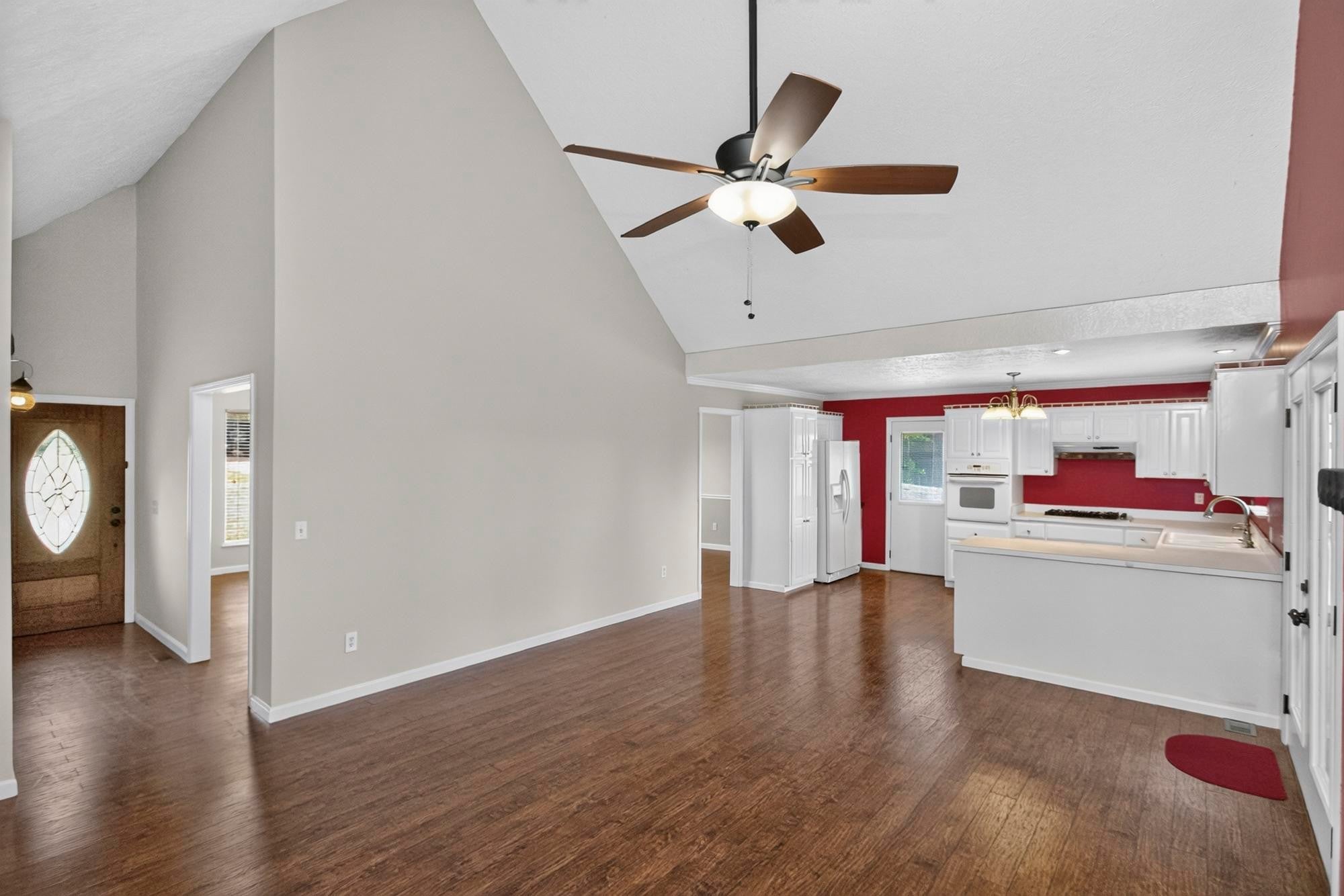 1317 Fernbank Dr