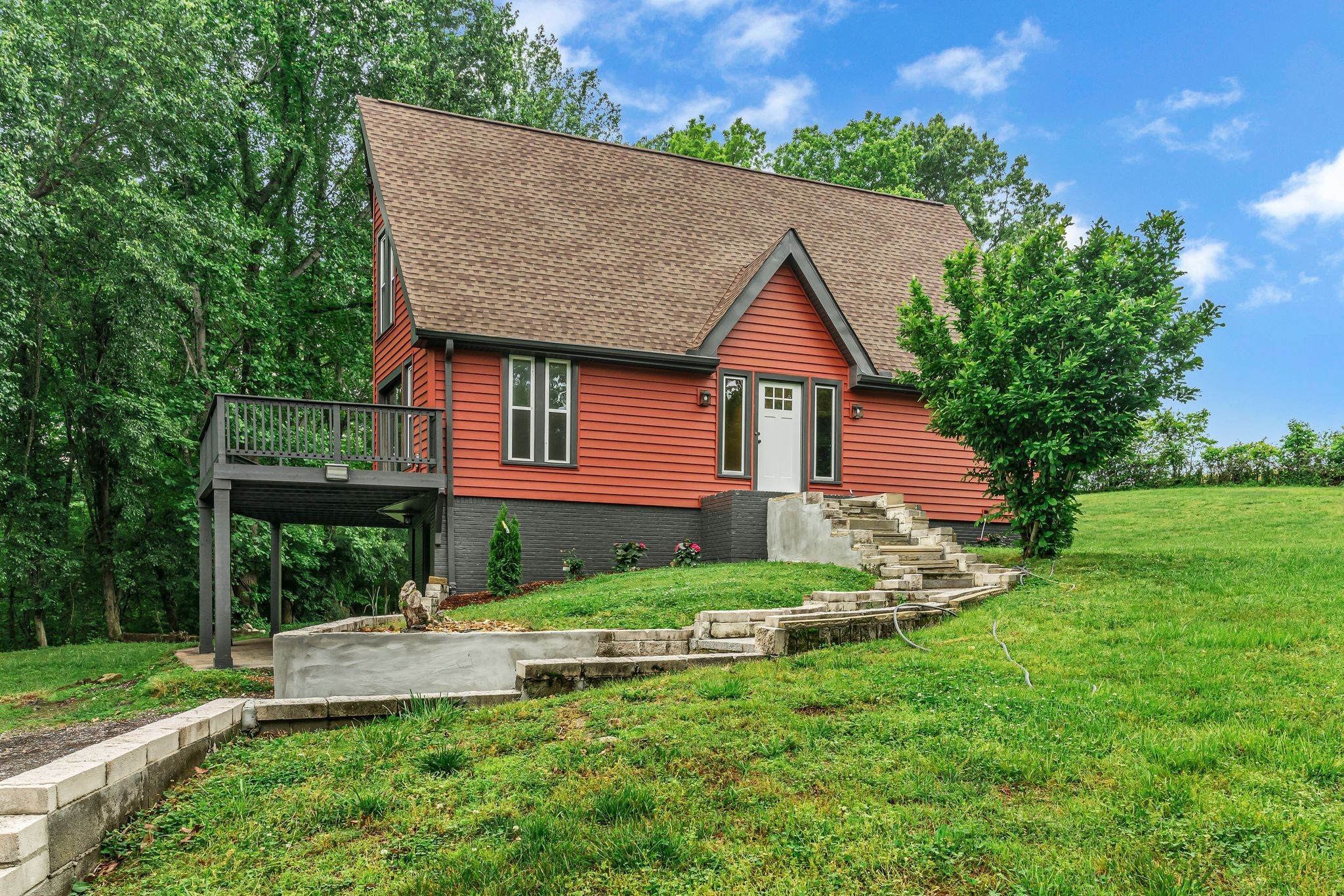 4945 Palestine Rd