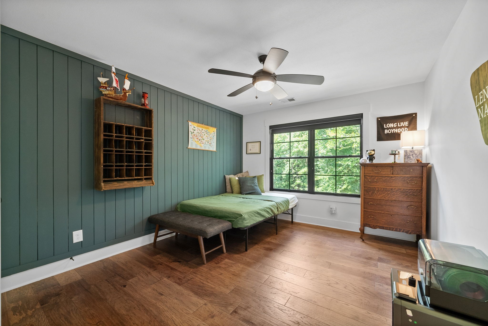 Clarksville, Tennessee 37043, United States, 4 Bedrooms Bedrooms, ,3 BathroomsBathrooms,Residential,Active,196577